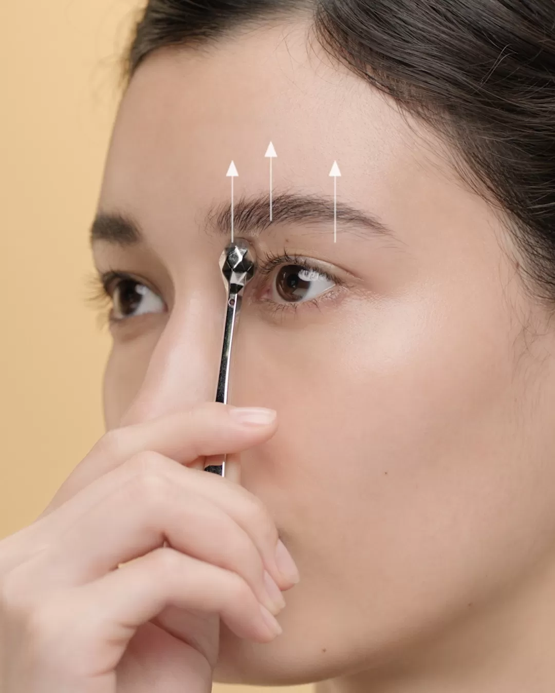  B&agrave;i tập cải thiện phần M&iacute; Mắt với Eye Contour Cream Supreme