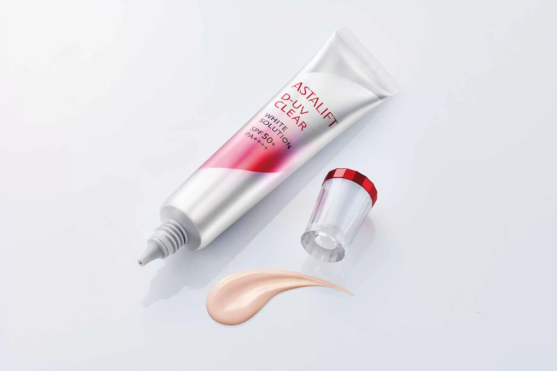 ASTALIFT D-UV CLEAR WHITE SOLUTION SPF50+ PA++++: CÔNG THỨC CHĂM SÓC VÀ BẢO VỆ DA TỐI ƯU